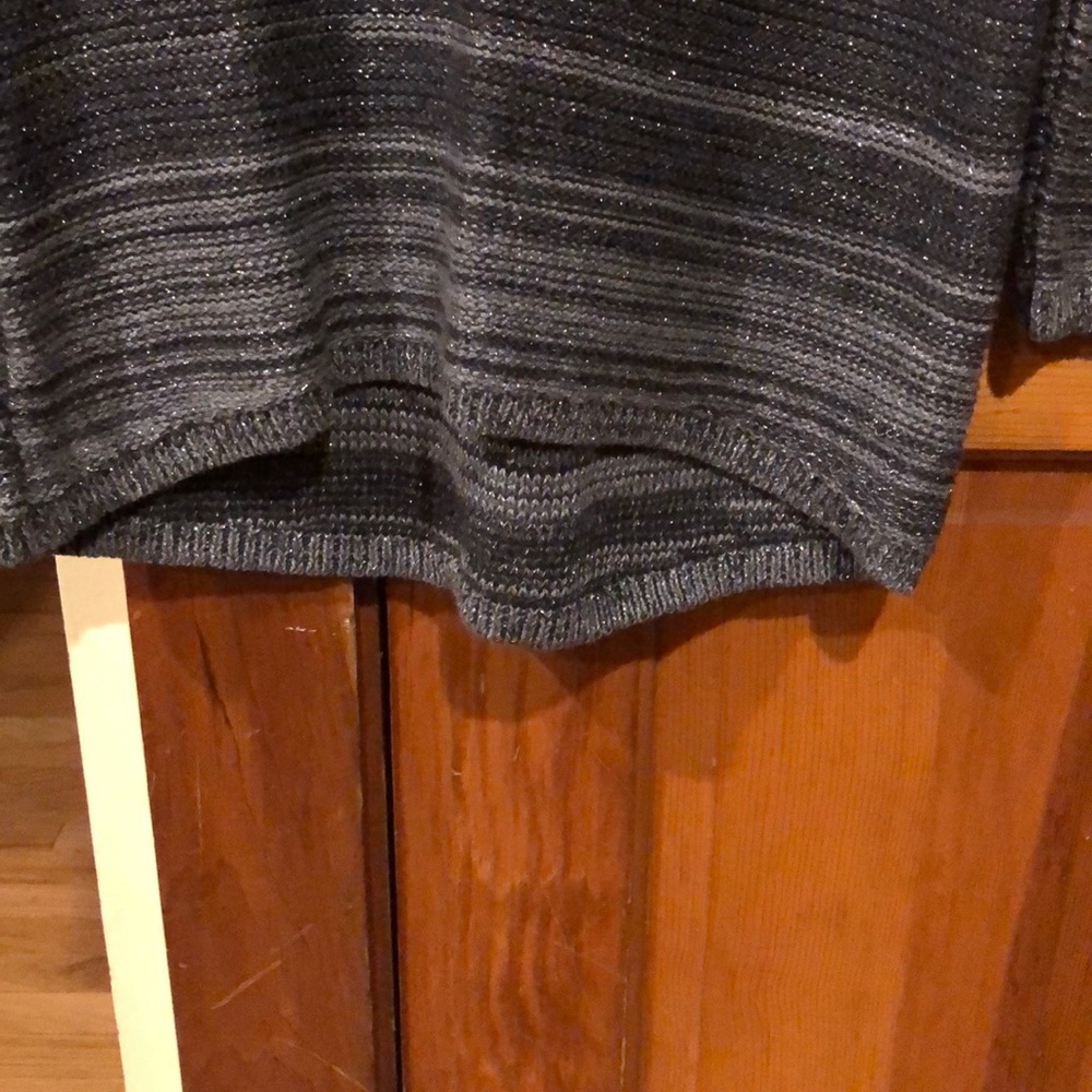 Loft sweater - Picture 7 of 9